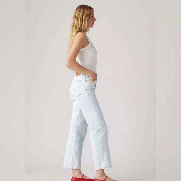 Levi's RIBCAGE STRAIGHT ANKLE WOMEN'S JEANS - Picture 2 of 6